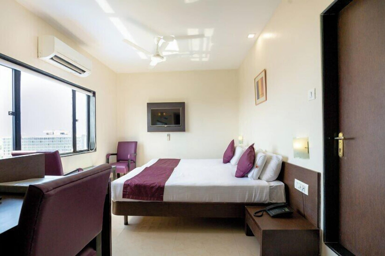 Sukh Hotel, Mumbai Suburban