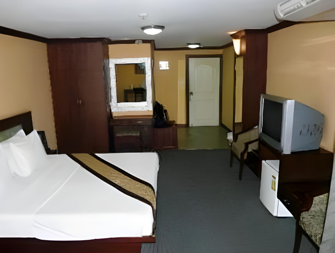 Bedroom 5