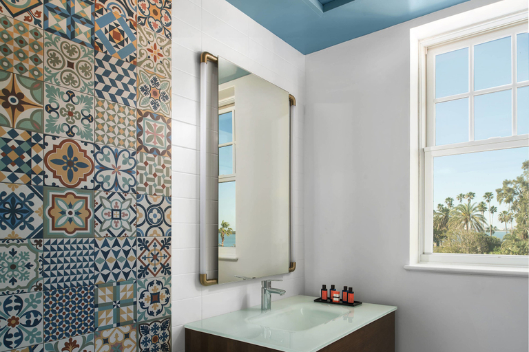 Bathroom 5, Fenway Hotel Autograph Collection, Pinellas