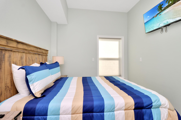 Bedroom 3, Dolphin Daze Beach House, Gulf