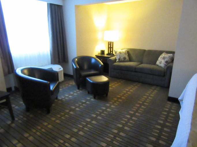 2, The Lodge at Headwaters, Oneida