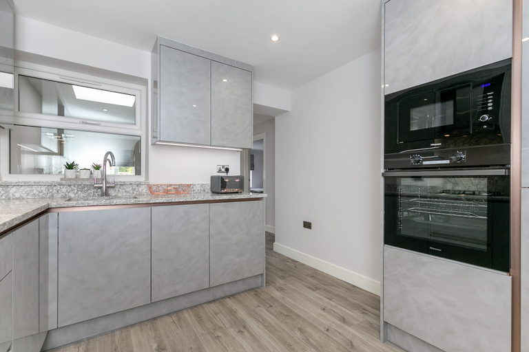 Others 5, Maple Lodge, Wokingham