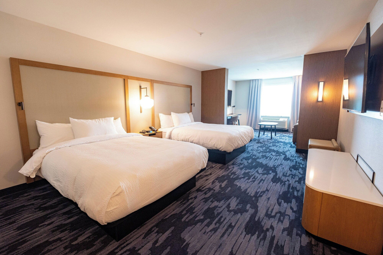 Bedroom 3, Fairfield Inn & Suites by Marriott Fond du Lac, Fond du Lac
