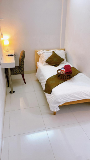 Bedroom 6