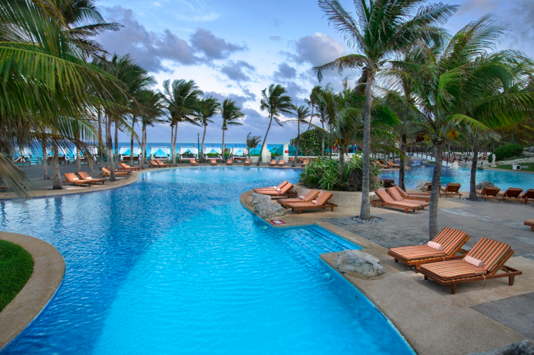 Sport & Beauty 2, The Pyramid Cancun by Oasis - Gourmet Premium AI, Benito Juárez