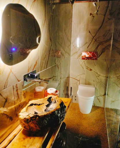 Food & Drinks 2, B & EAT IL BORGO, Savona