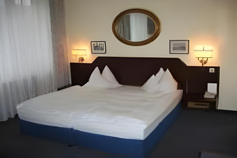 Bedroom 10