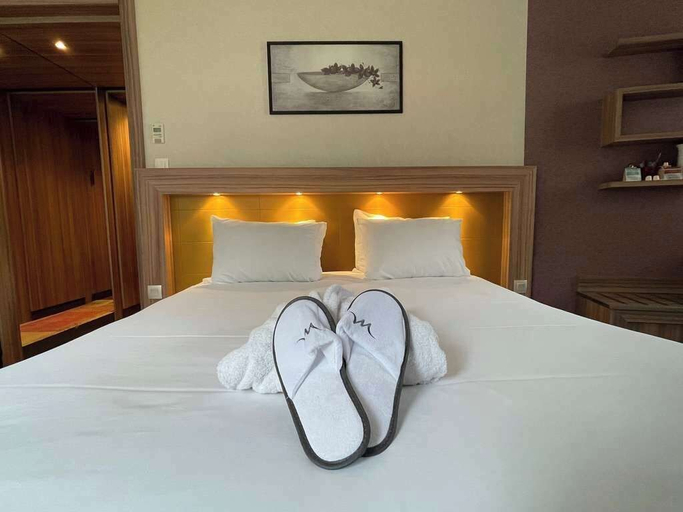 Bedroom 2, Mercure Libourne Saint Emilion Hotel, Gironde