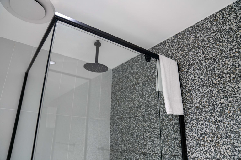 Bathroom 11