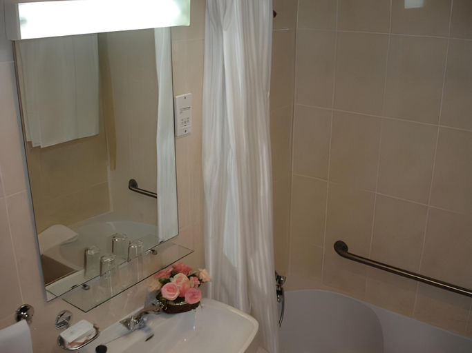 Bathroom 3