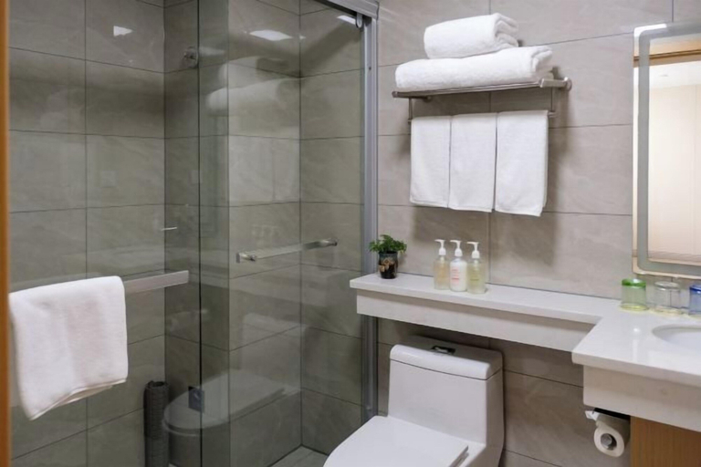 Bathroom 19