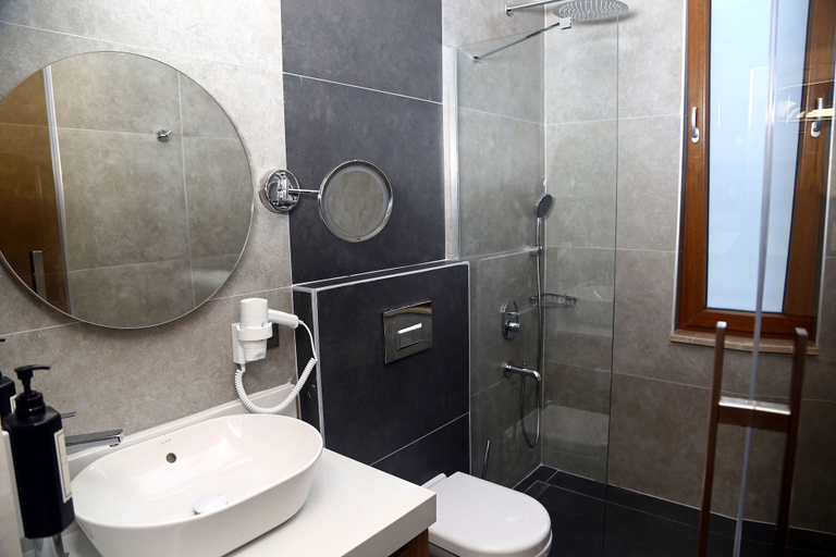 Bathroom 5, Perge Pine Green , Antalya