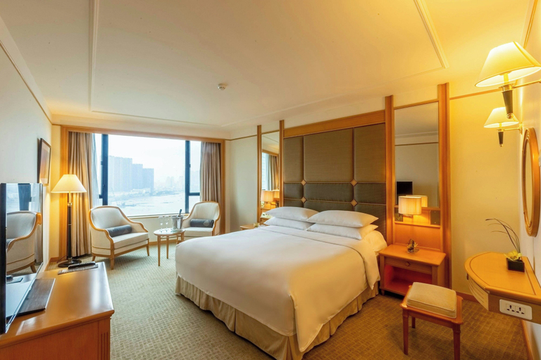 Bedroom 14