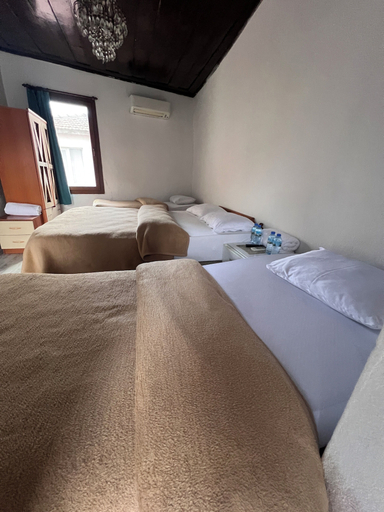 Bedroom 5, Pergamon Pension, Bergama