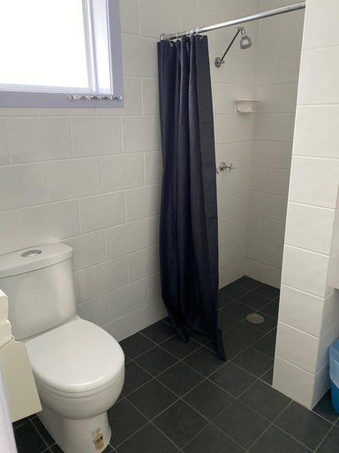 Bathroom 4, Bellview Motel, Narrabri