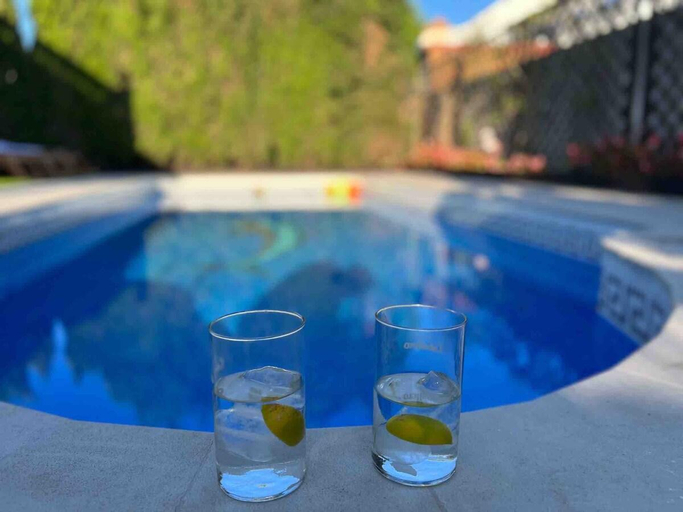 Sport & Beauty 2, Chalet con piscina privada, parking y zona BBQ, Huelva