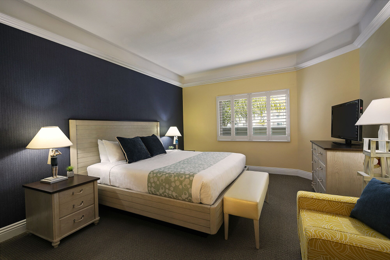 Bedroom 2, Pismo Lighthouse Suites, San Luis Obispo