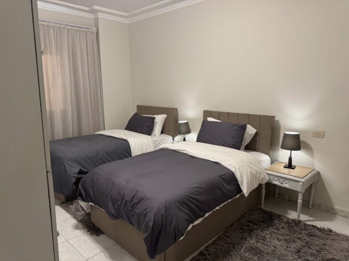 Bedroom 5, Nile View Apartment - Sleeps 4 & Balcony, Al-'Ajuzah