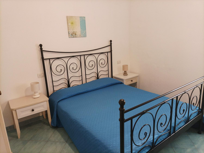 Bedroom 2, Casa vacanze e B&B Oltremare, Salerno