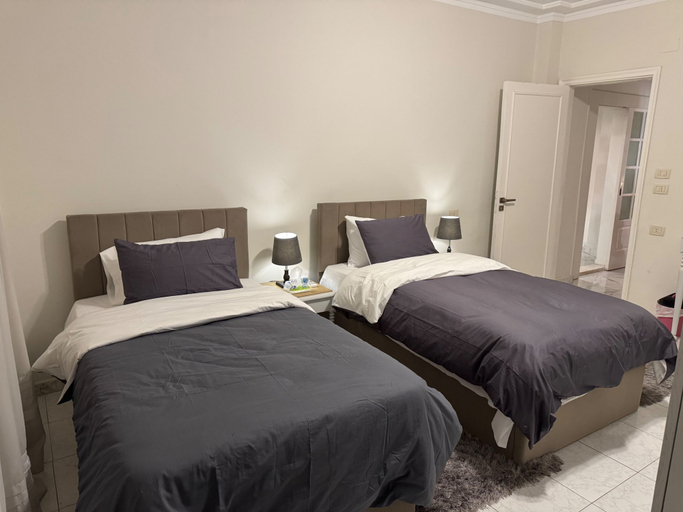 Bedroom 3, Nile View Apartment - Sleeps 4 & Balcony, Al-'Ajuzah