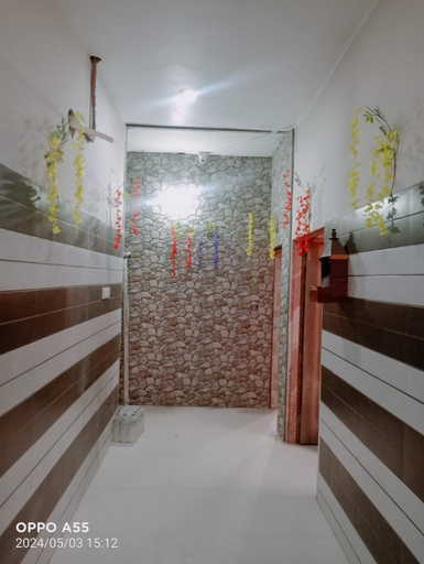 Others 2, priyakant zoo sadan vrindavan home stay, Mathura