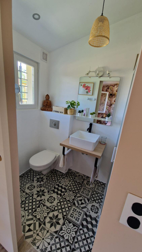 Bathroom, Les 3 Chenes, Gard