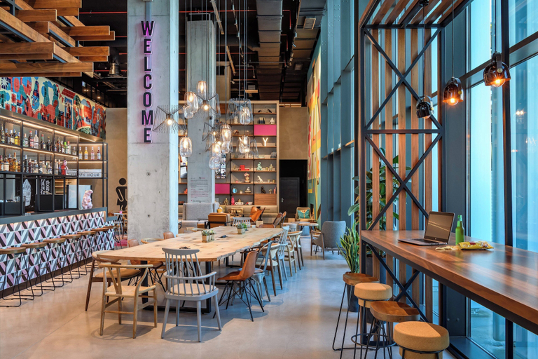 Food & Drinks 5, Moxy Lisboa Oriente, Lisbon