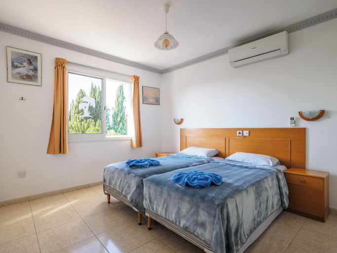 Bedroom 3, Apollonia Holiday Apartments