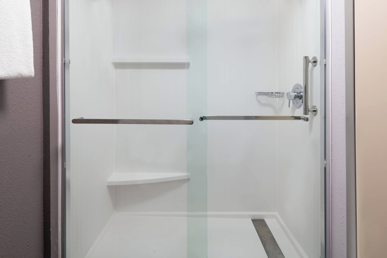 Bathroom 5, Courtyard by Marriott Tallahassee North/I-10 Capital Circle, Leon