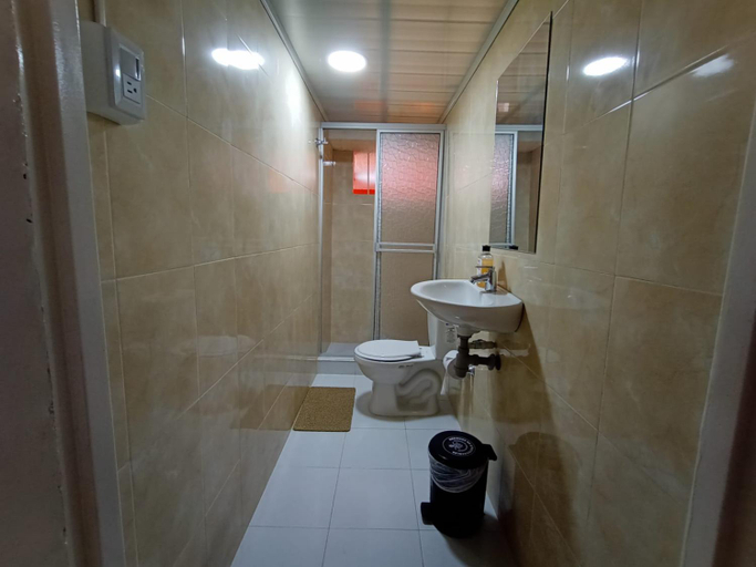 Bathroom, HOTEL BOGOTA AIRPORT DORADO, Santafé de Bogotá
