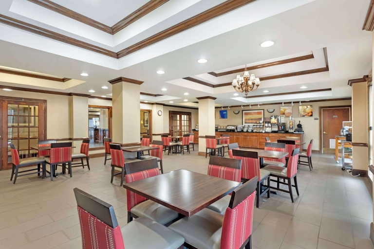 Food & Drinks 5, Comfort Inn & Suites Carneys Point Area, Salem