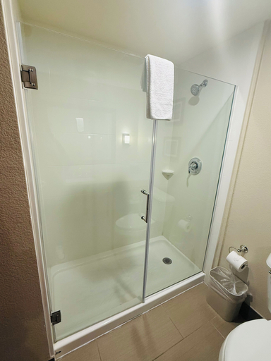 Bathroom 5, Comfort Suites Near Denver Downtown, Denver