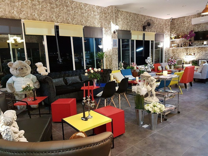 Food & Drinks, TTT Hotel, Hat Yai