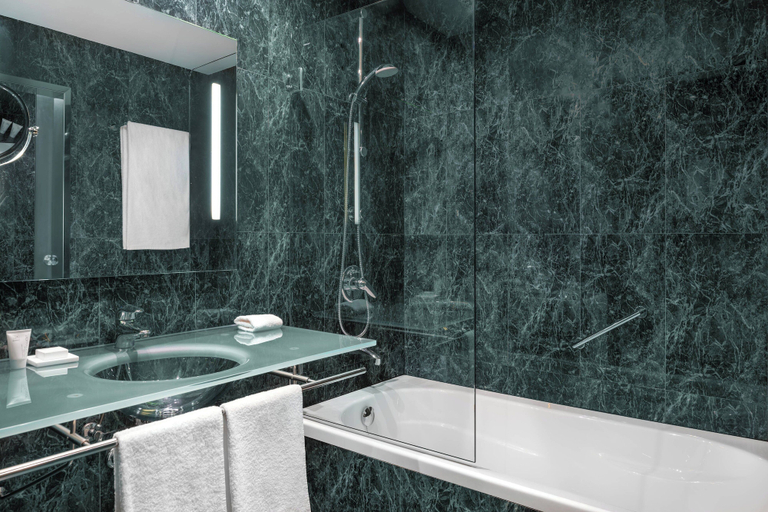Bathroom, AC Hotel Gijón by Marriott, Asturias