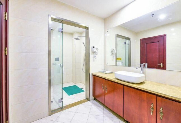 Bathroom 4, Han Yue Hotel, Tangshan