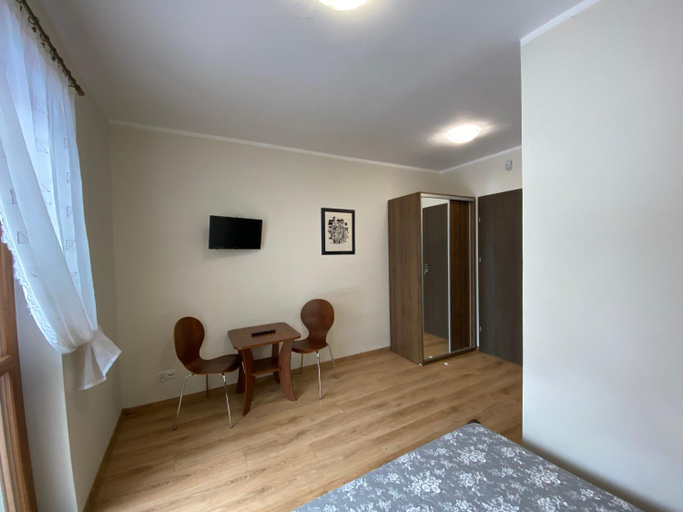 Others 4, Dom Nad Brennica Pokoje i Apartamenty, Cieszyn
