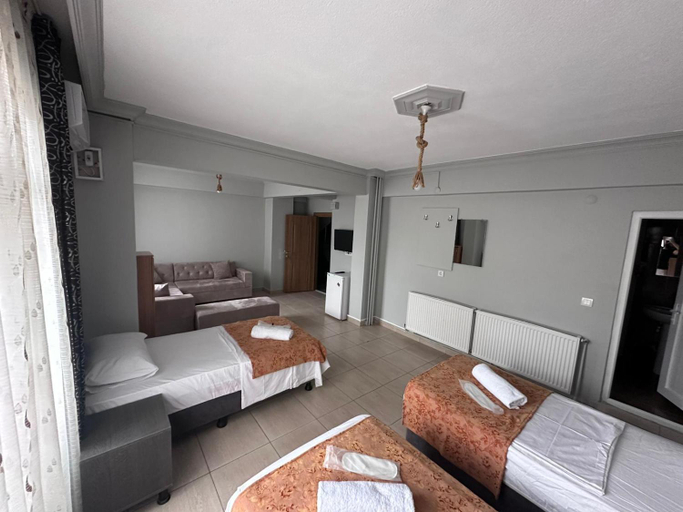 Others 5, Gunes Pansiyon, Merkez