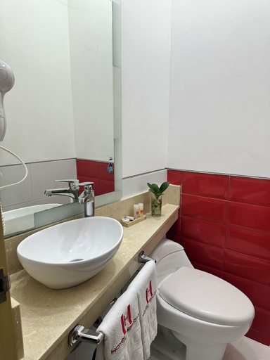 Bathroom 3, Hotel Merlott Lleras, Medellín