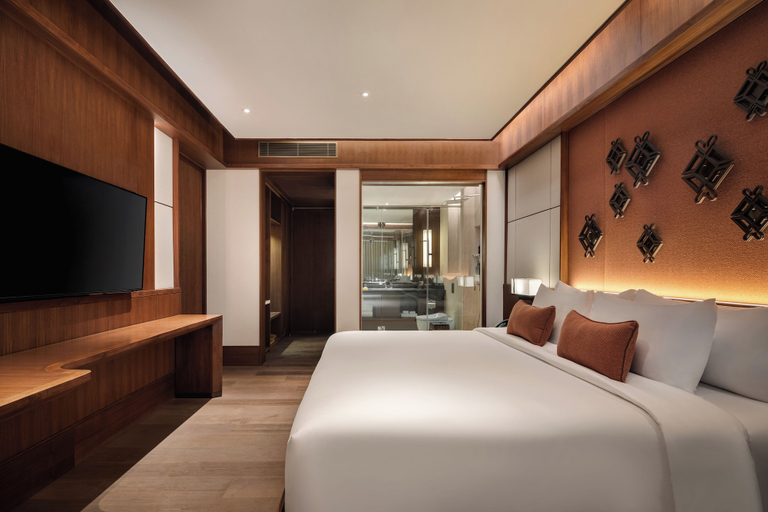 Bedroom 24