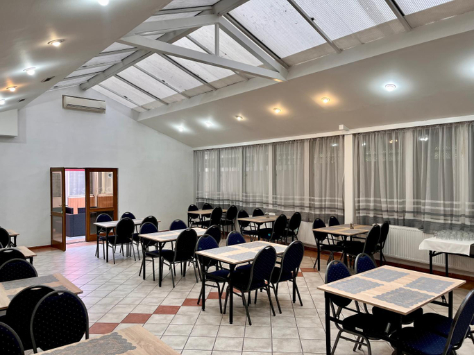 Food & Drinks, Hotel Akademia, Košice IV