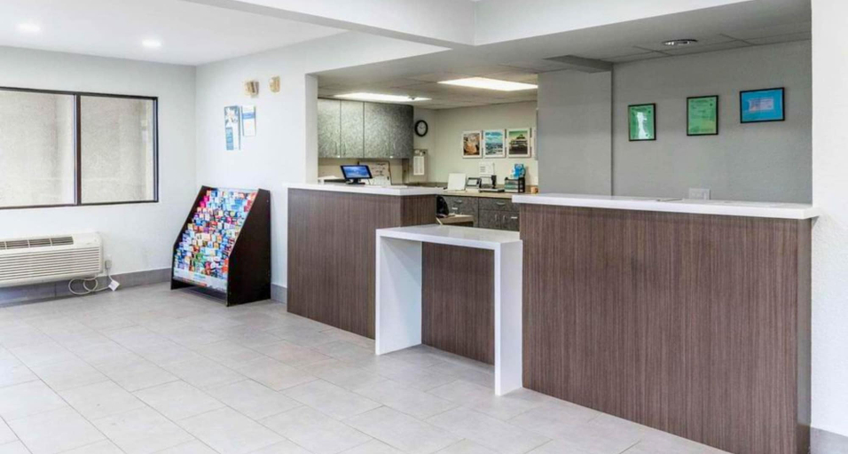 Others 5, Motel 6 Carlsbad East, San Diego