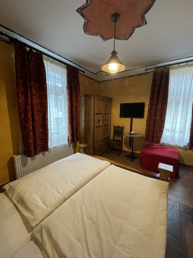 Bedroom 4, Black Forest Hotel, Lörrach