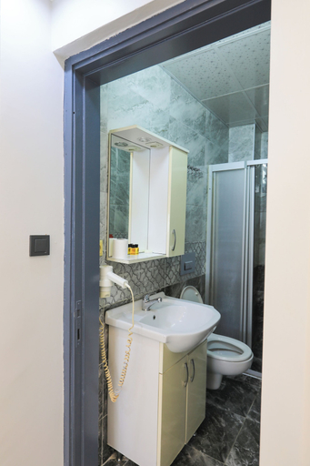 Bathroom 5, Istanbul Hotel & Guesthouse, Fatih