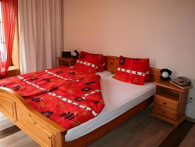 Bedroom 12