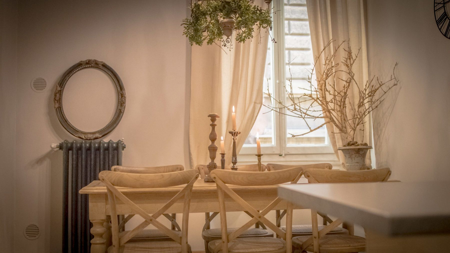 Others 2, Breathtaking 4BD Apt 5min Walk to Duomo, Florence