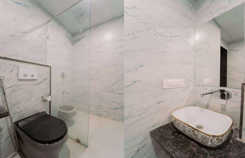 Bathroom 5, The Royal Paradise Resort and Salt Yard, Ajmer