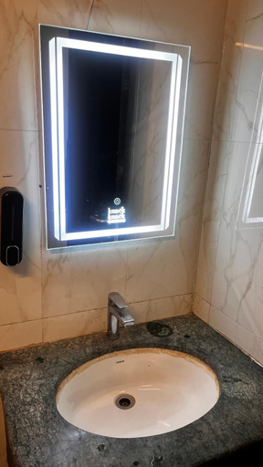 Bathroom 3, Dlf my pad Knock Knock Stay, Lucknow