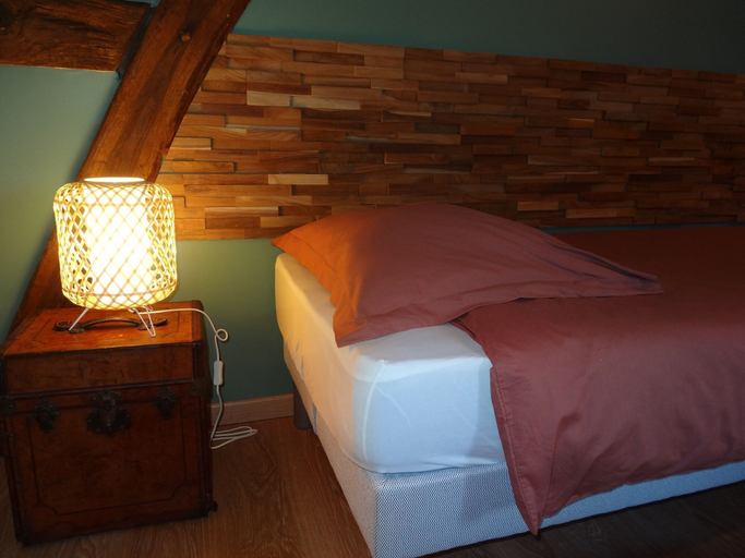 Bedroom 4, Gites de Gondières, Nièvre
