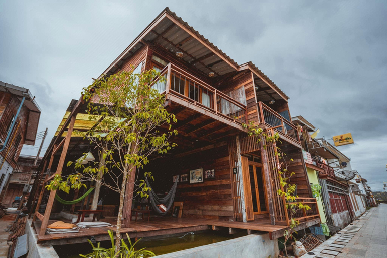 5, Suneta Hostel Chiangkhan, Xanakharm