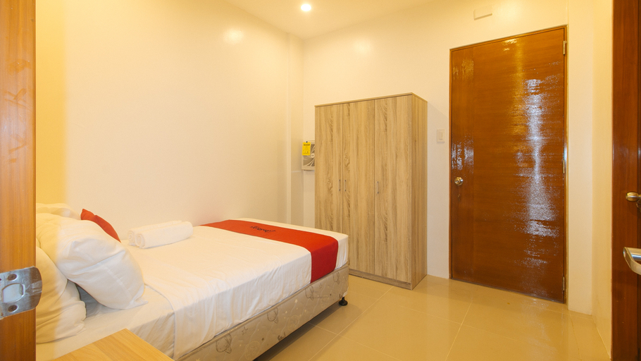 Bedroom 4, RedDoorz @ LM Apartelle Boracay, Malay